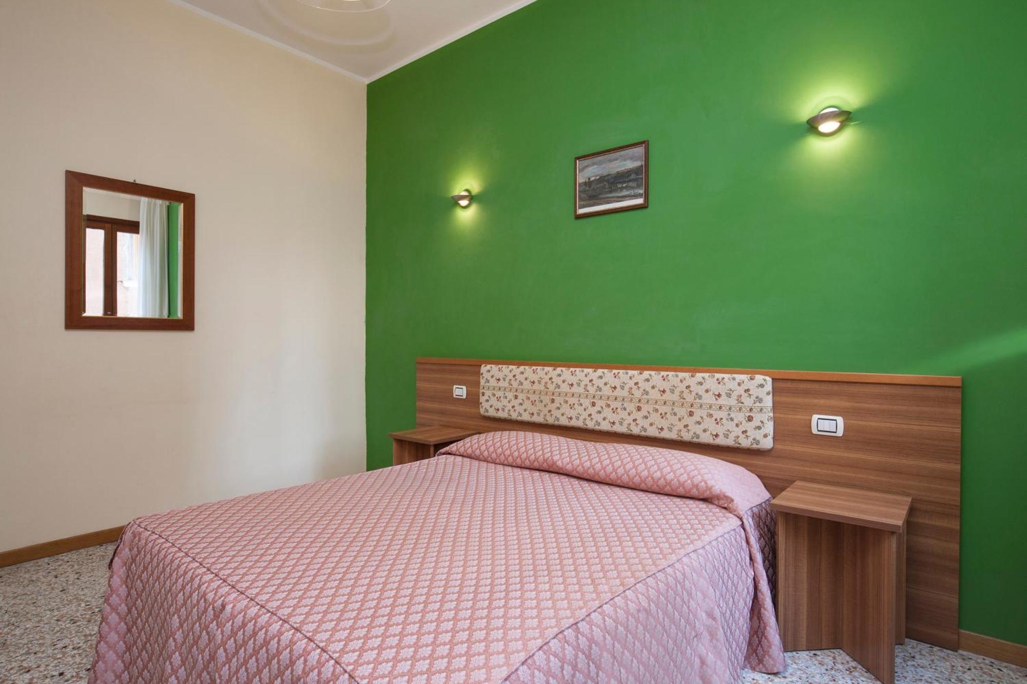 Frühstückspension Casa Del Melograno 3*